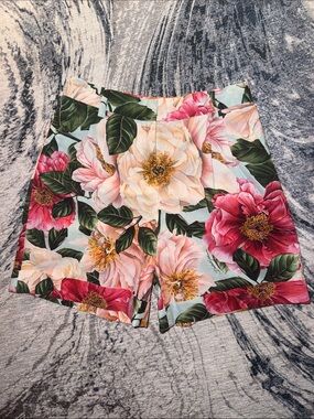Dolce & Gabbana Girls Peony Floral Shorts Size 6 Authentic